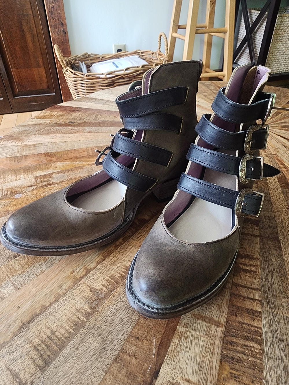 Freebird Scarlett Stone Brown/black Multi-Strap Buckle Ankle Boots